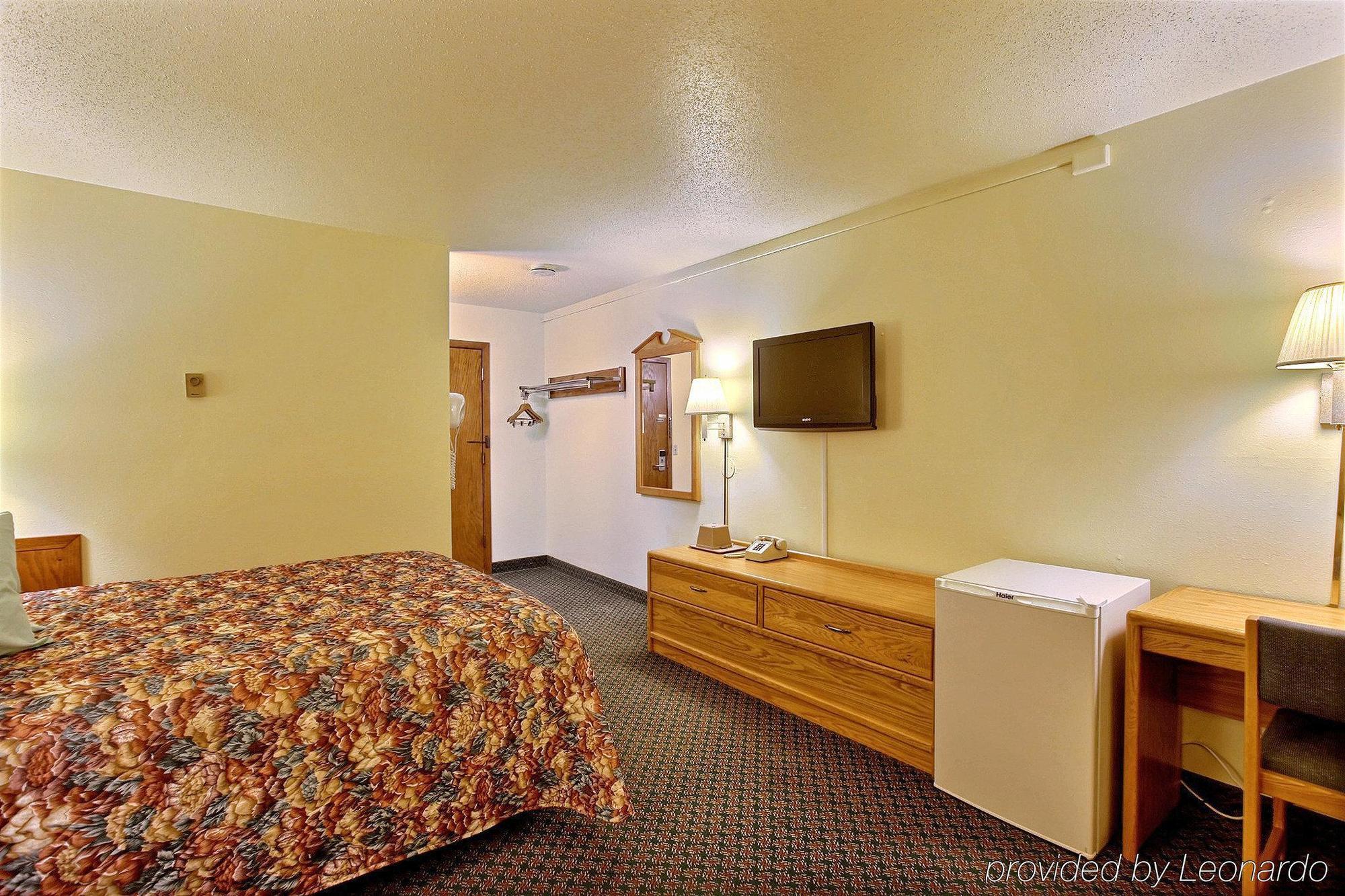 Rodeway Inn Fergus Falls Zimmer foto